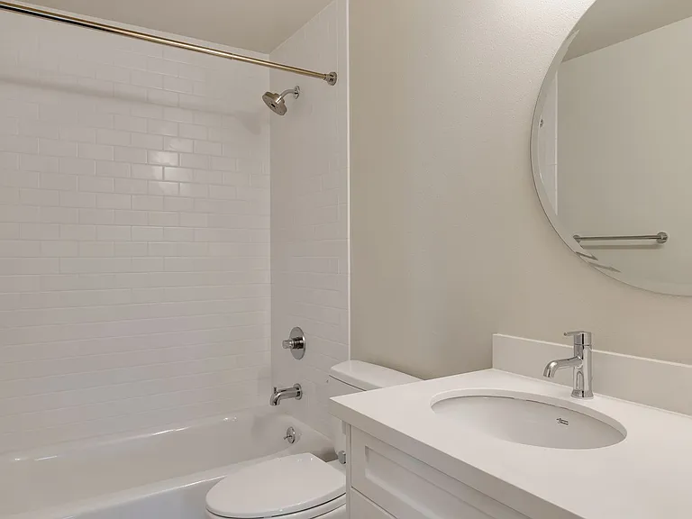 1016 SW 152nd St — Photo 15