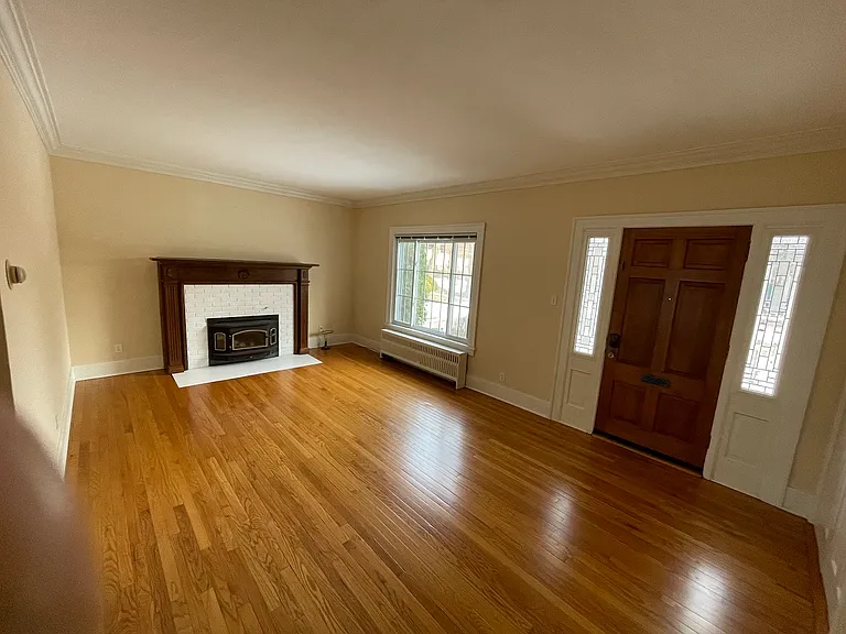 224 Washington St #101 — Photo 5