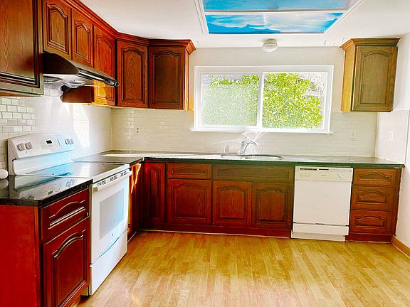 4th image of 28028 Farm Hill Dr