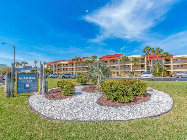 868 Bayway Blvd APT 306, Clearwater, FL 33767