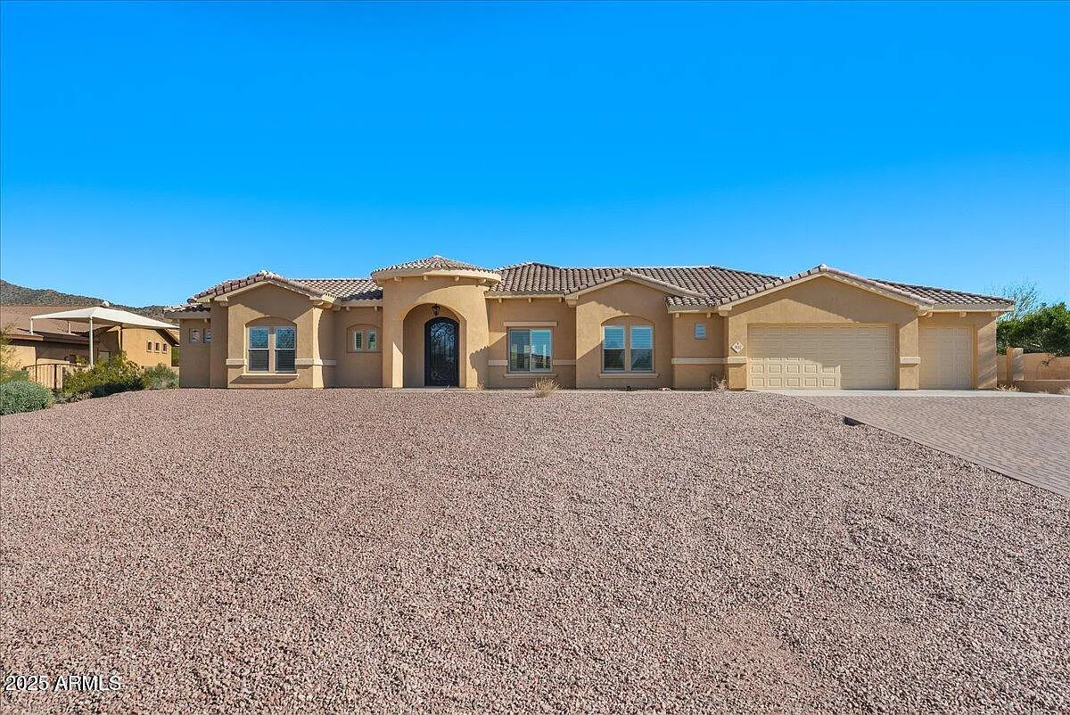 4 bed, 3.5 bath, 3147 sqft, $4,795 — Photo 1