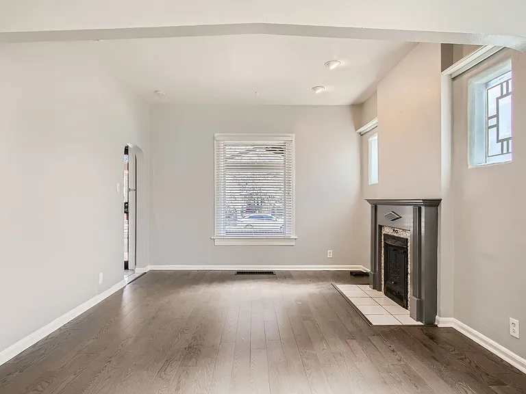 445 N Washington St — Photo 7