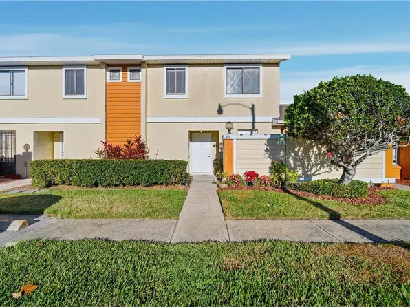 38 Silver Swan Ct, Kissimmee, FL 34743