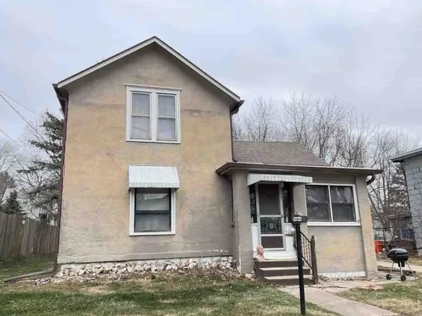 528 E Center St, Freeport, IL 61032