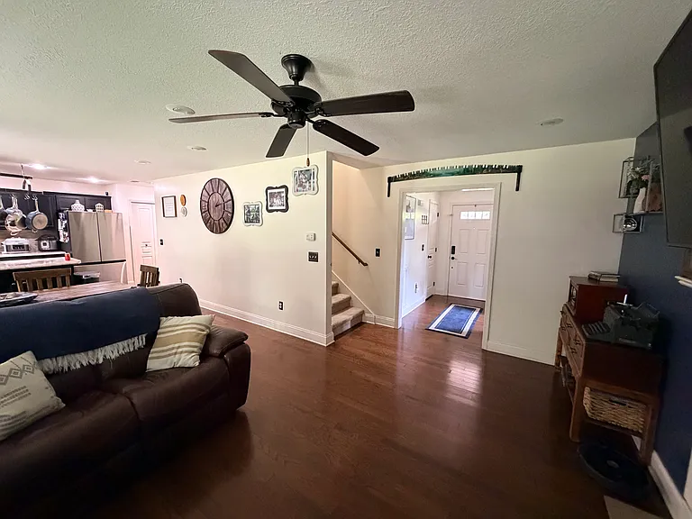 1068 Aberlea Valley Cir — Photo 10