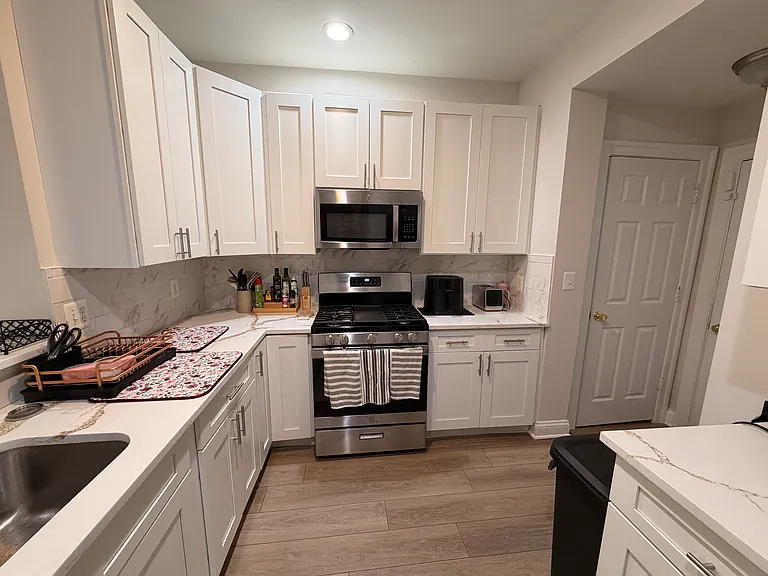 Kitchen (Occupied)