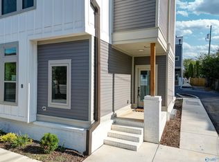 8 Walnut St, Decatur, AL 35601