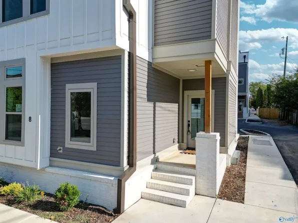 8 Walnut St, Decatur, AL 35601