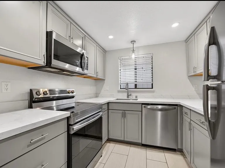 4549 Melody Dr — Photo 4