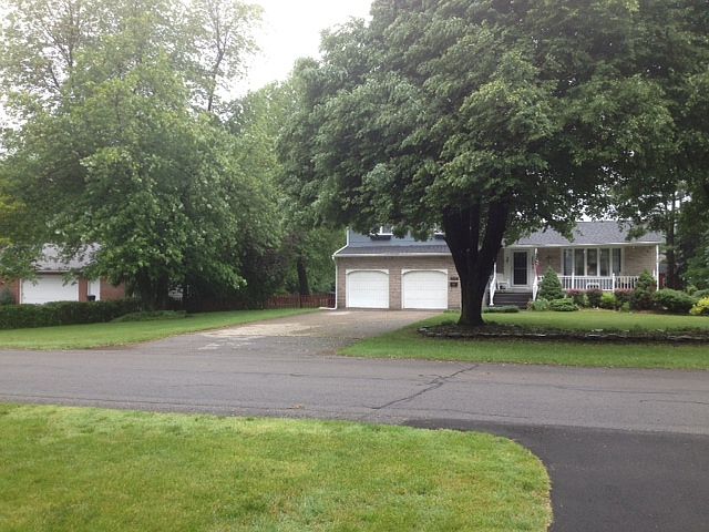 2nd image of 4590 Hedgewood Dr