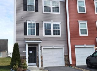 43 Cecily Way, Ranson, WV 25438