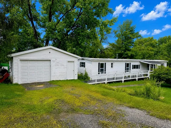 889 Overlea Rd, Bennington, VT 05201