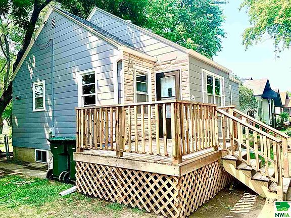 3rd image of 1609 S Irene St