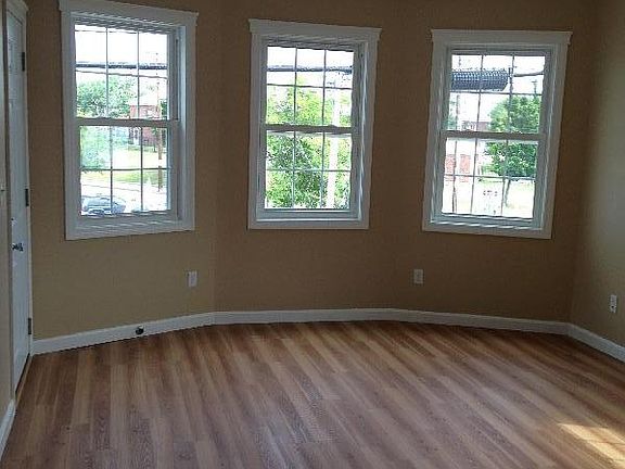 3rd image of 131 Beverage Hill Ave #3