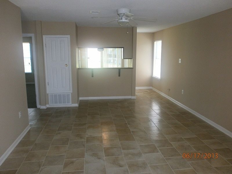 2nd image of 2818 6th Ave