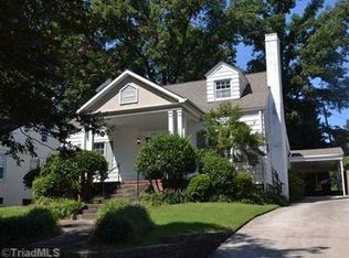 302 W Greenway Dr S, Greensboro, NC 27403