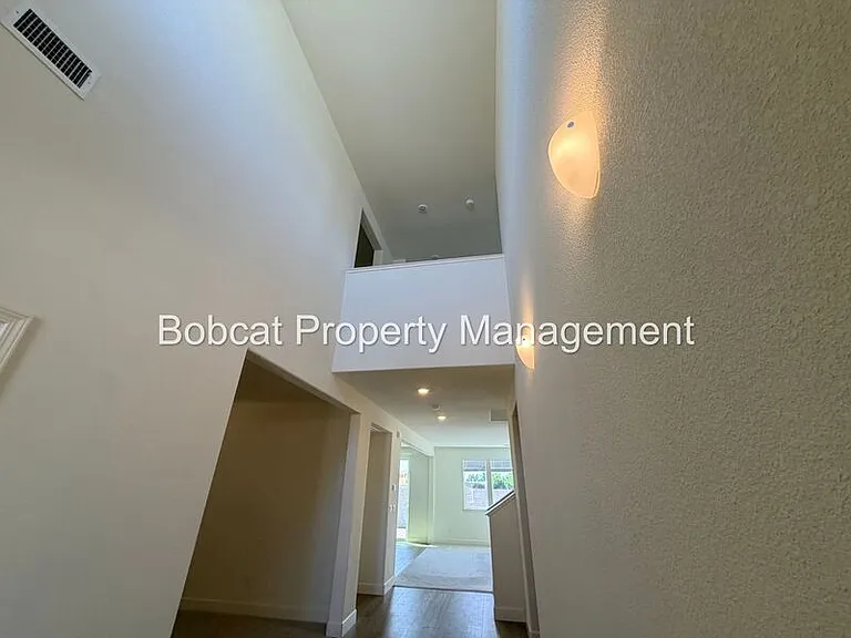 1751 Boundary Peak St — Photo 4