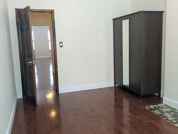 3rd image of 157 4th Ave #3