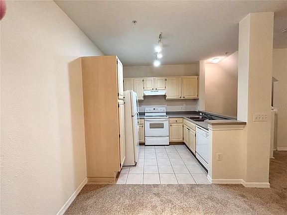 4th image of 1515 Legacy Club Dr #1515
