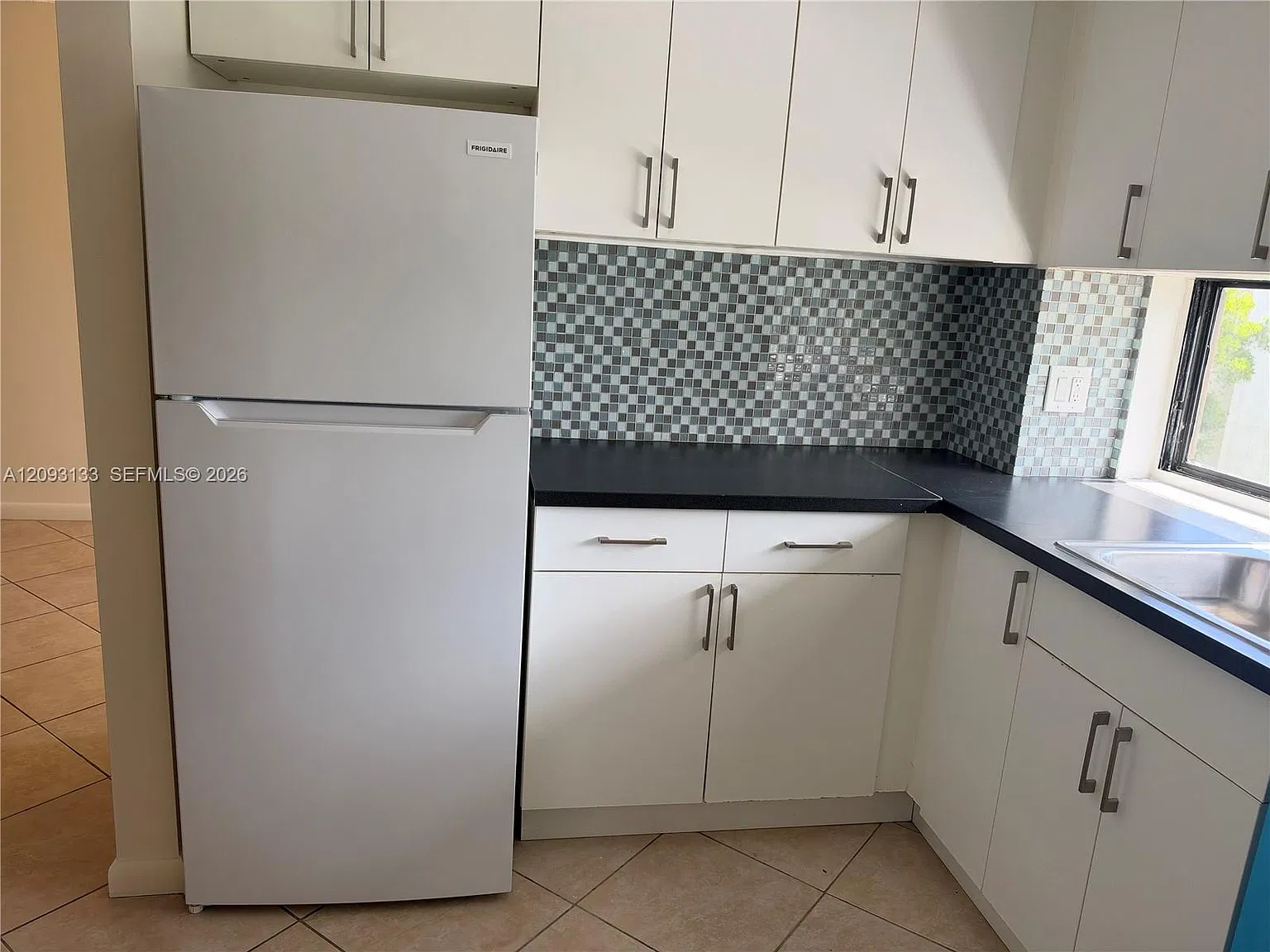 2 bed, 2.0 bath, $2,450 — Photo 3