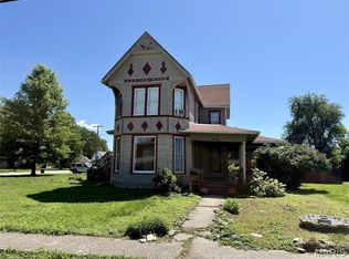 219 N Main Cross St, Bowling Green, MO 63334