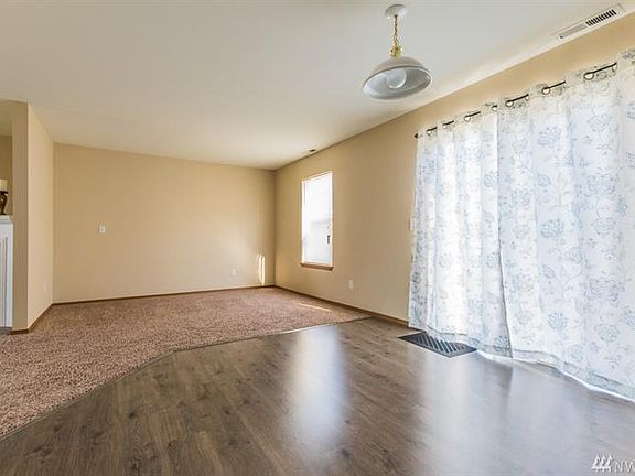 5th image of 15005 94th Avenue Ct E