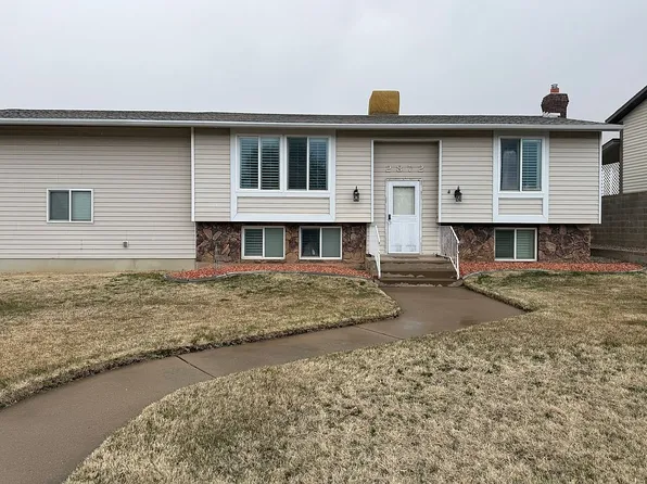 2872 W 5000 S, Roy, UT 84067