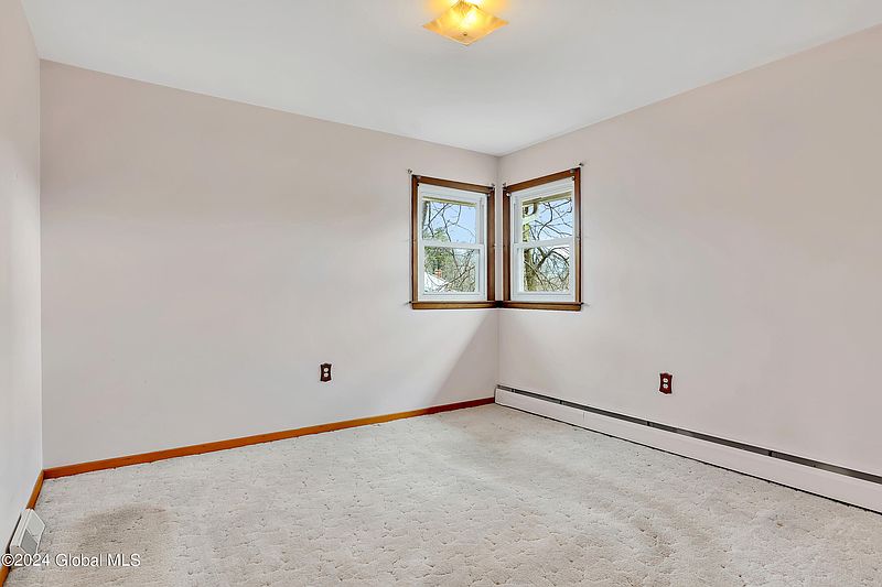 5th image of 151 Vaughn Drive
