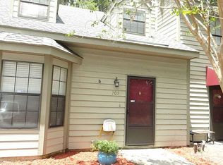 703 Island Pines Dr, Port Royal, SC 29935