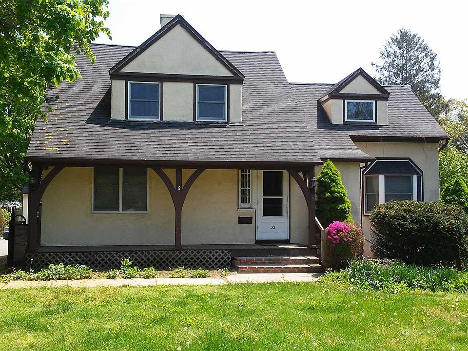 1st image of 32 Dale Dr