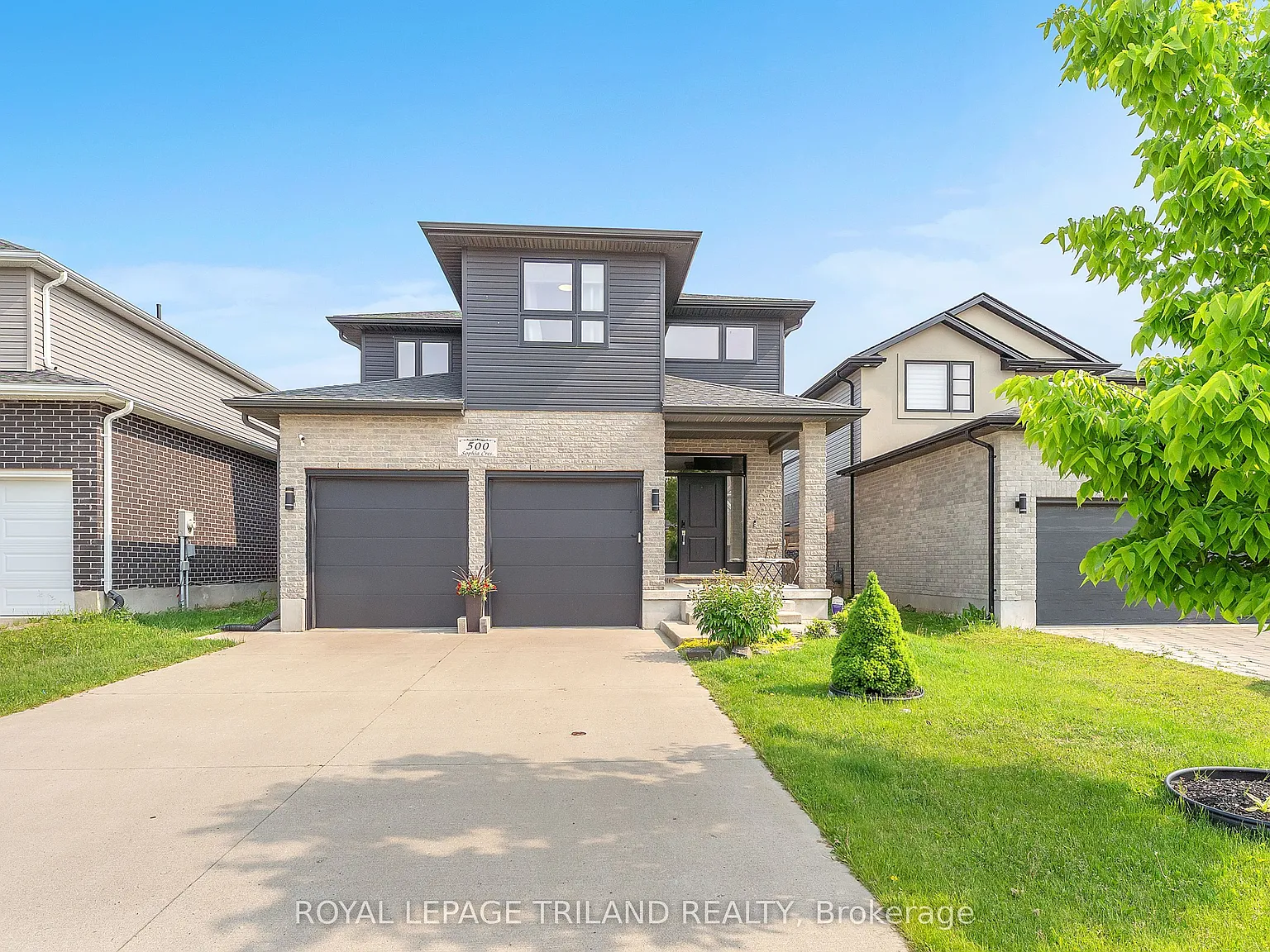 4 bed, $3,100 — Photo 1