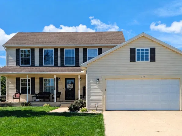 557 Sky Way Dr, Oregon, OH 43616