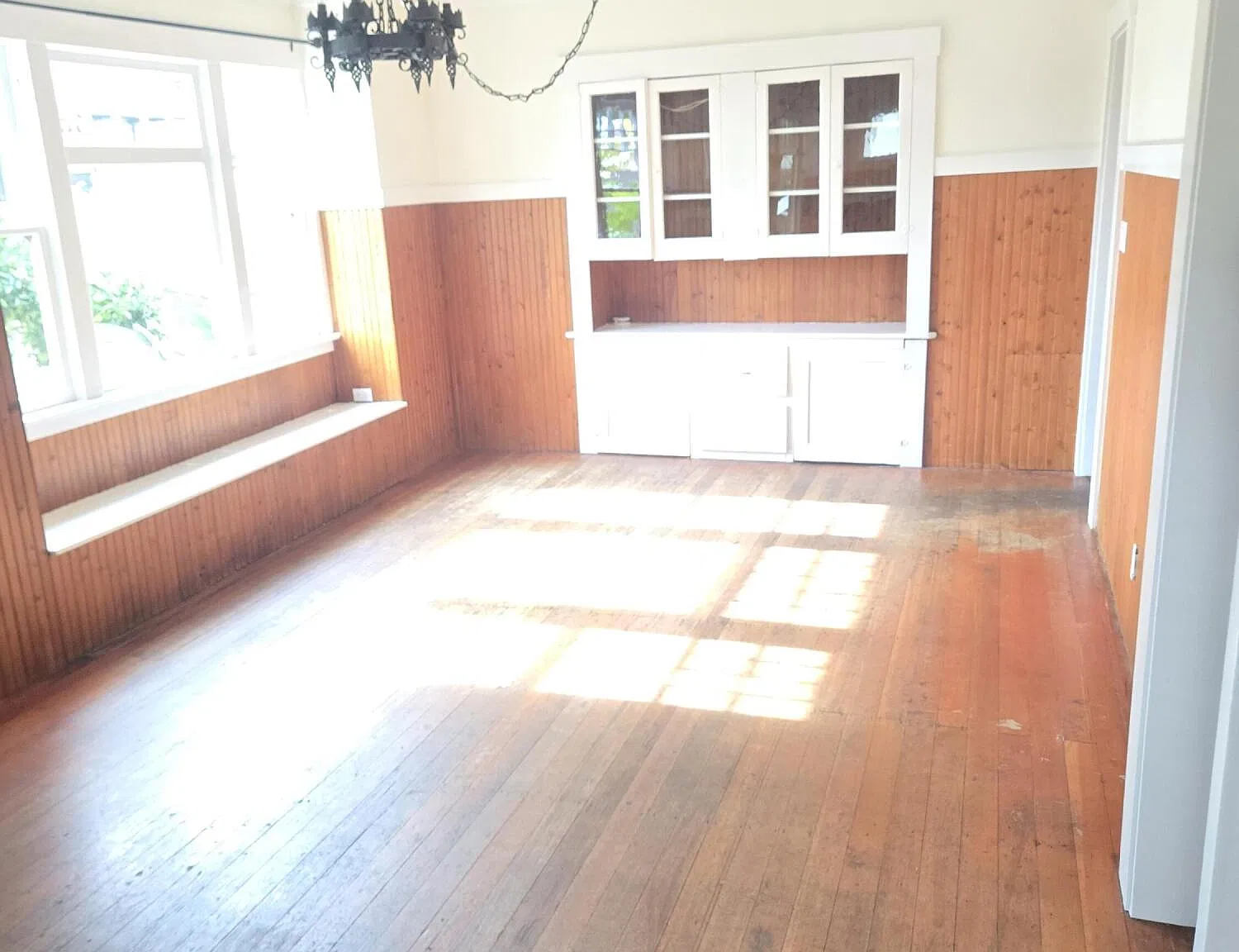 2 bed, 1.5 bath, 857 sqft, $4,000 — Photo 3