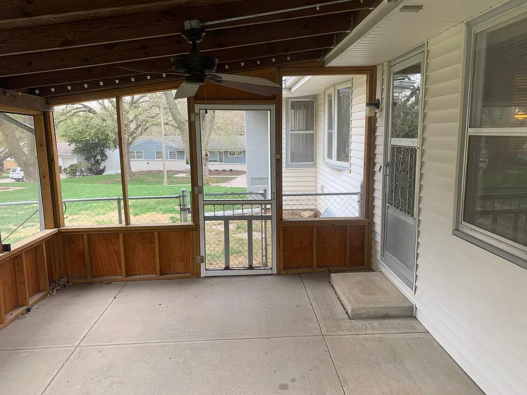 1605 Madison St — Photo 3