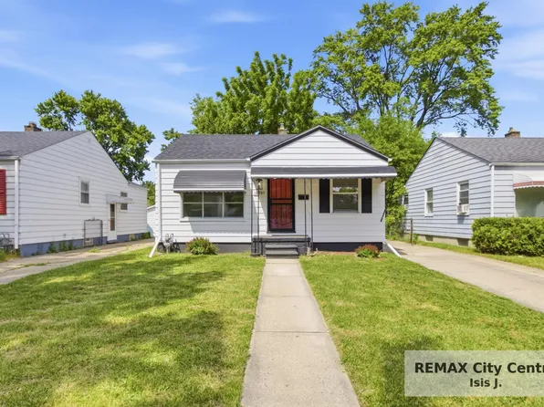 18985 Woodland St, Harper Woods, MI 48225