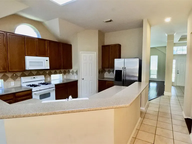 19314 Chislestone Ln — Photo 6