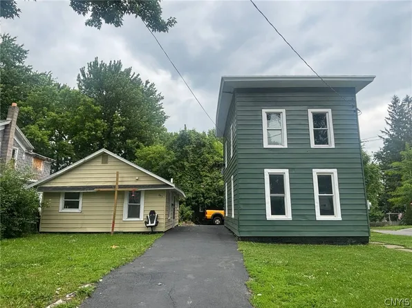 683 Bronson St, Watertown, NY 13601