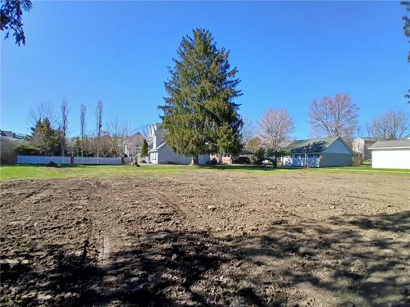 223 N Walnut St, Ligonier, PA 15658