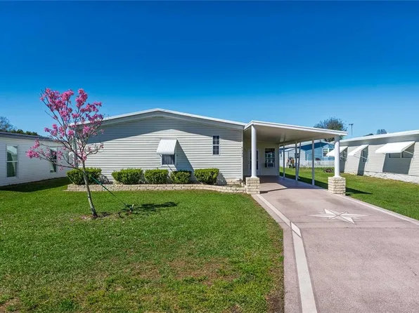 5335 Powhattan St, Zephyrhills, FL 33542