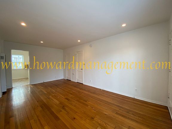 3rd image of 560 Grand Blvd #1