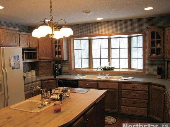5th image of 3480 Fox Hill Trl NW