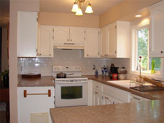 5th image of 2902 Derven Ct