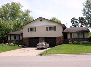5719-5721 Saranac Dr, Columbus, OH 43232