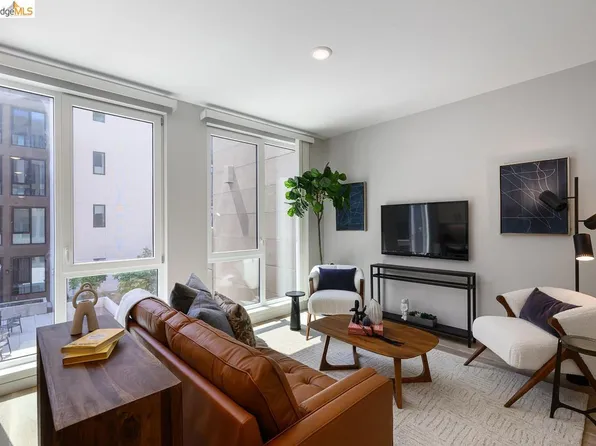 260 Brooklyn Basin Way #550, Oakland, CA 94606