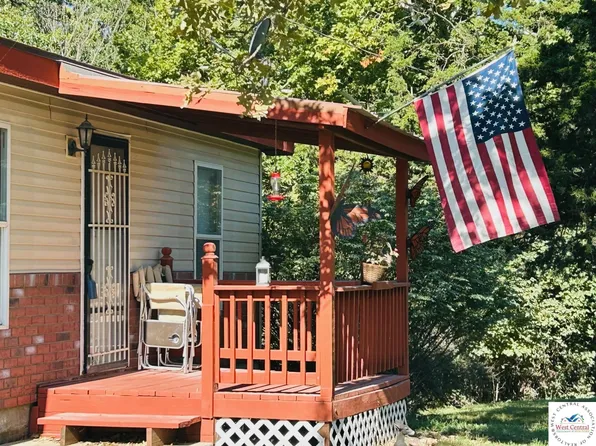 21328 Valley Rd, Warsaw, MO 65355