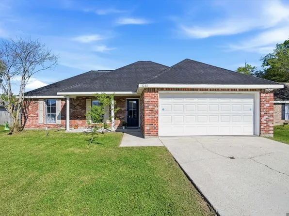 15258 E Bayou Dr, Prairieville, LA 70769
