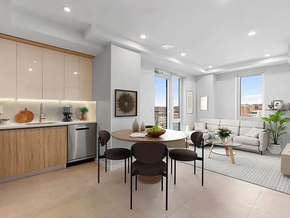 1st image of 13277 Metropolitan Ave #7X