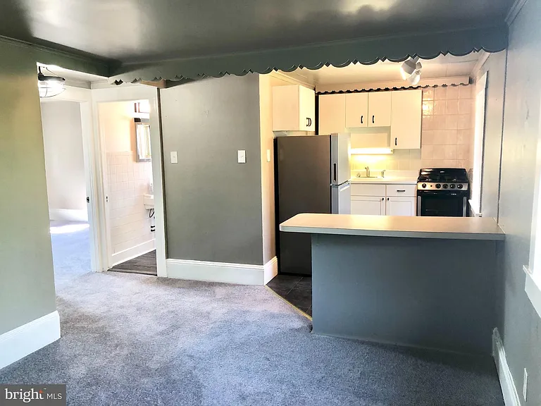 4001 Center Ave #2 — Photo 6