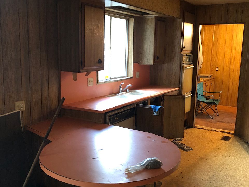 1st image of 4711 Bellwood Dr NE