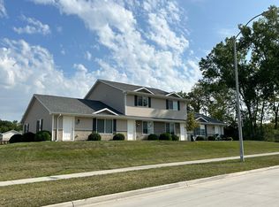 955 Parker Blvd #404, Polk City, IA 50226